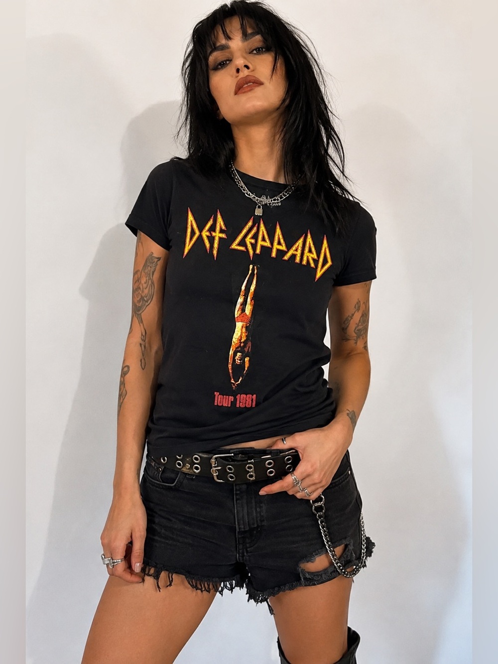Def Leppard Graphic Band Tee | Black | Size Medium